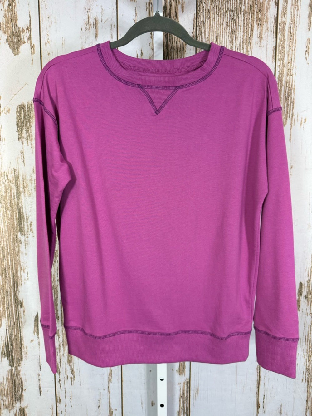 Seed to Style, Organic Cotton Women's Fuchsia Crewneck Sweatshirt. Size XXS.